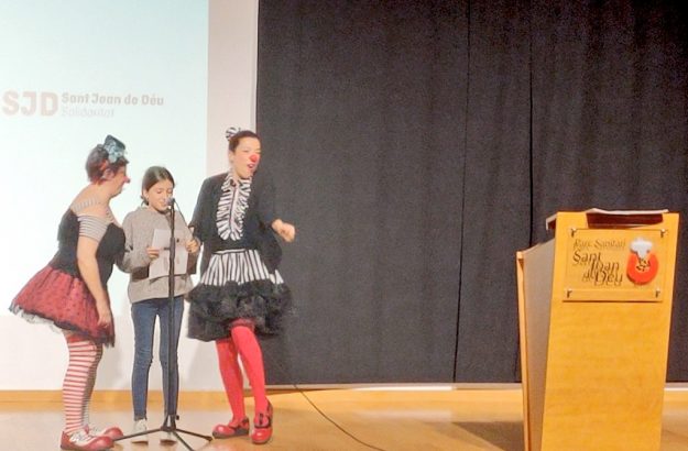 Dues alumnes de l’Escola Solc, guanyadores dels premis del concurs de relats del Diari Ara