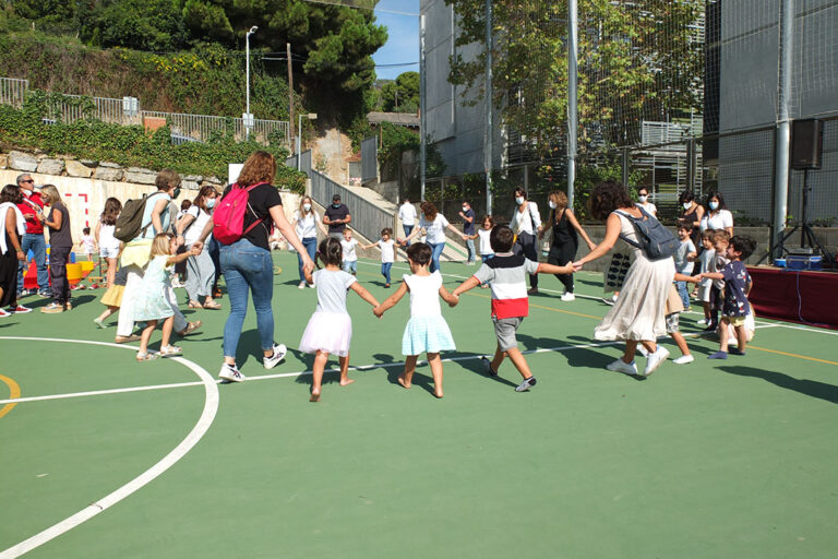 Escola Solc Barcelona - Festa de benvinguda EI3 - 2001