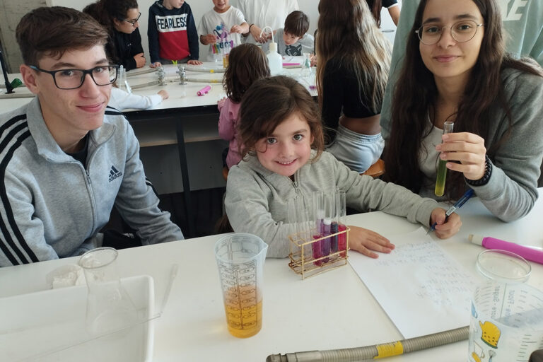 Escola Solc de Barcelona - Laboratori de química