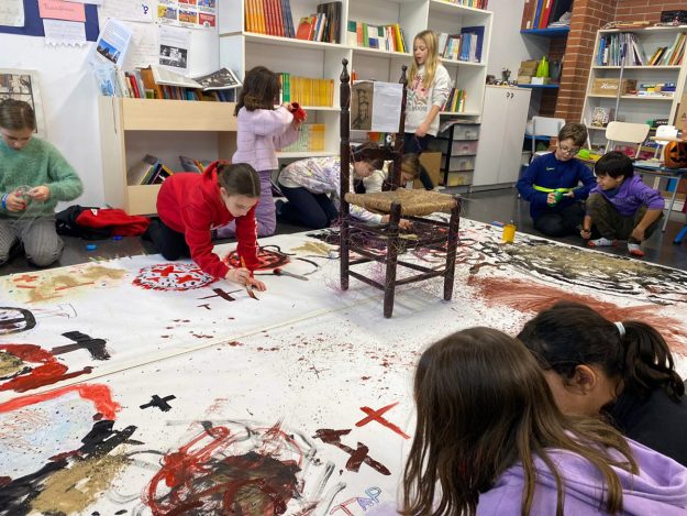 Escola Solc Barcelona - 100 anys de Tàpies