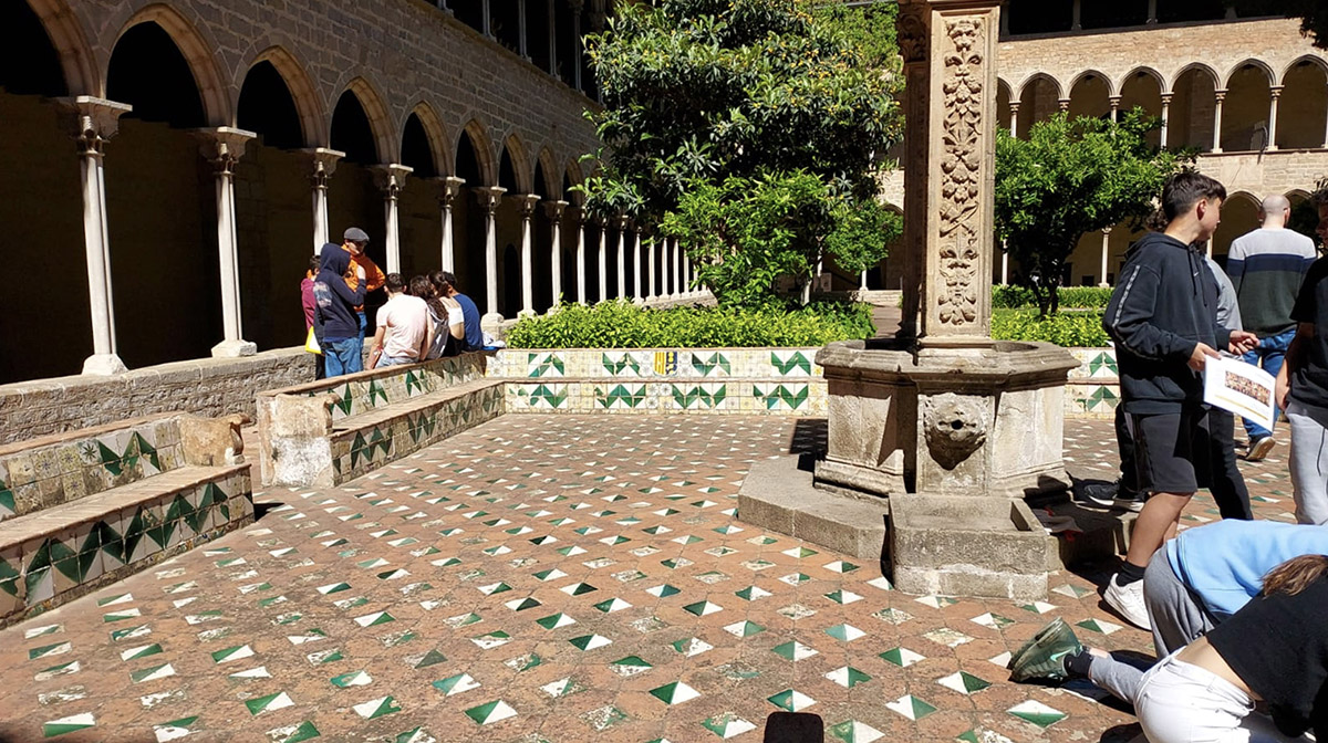 Escola Solc de Barcelona - Sortida al Monestir de Pedralbes