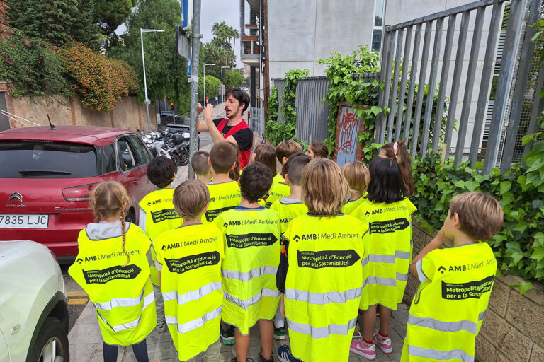 Escola Solc de Barcelona - Els vigilants de l’aire