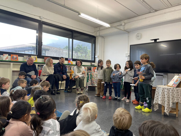 Escola Solc de Barcelona – Dia Mundial de la Poesia Escola Solc de Barcelona - Dia Mundial de la Poesia