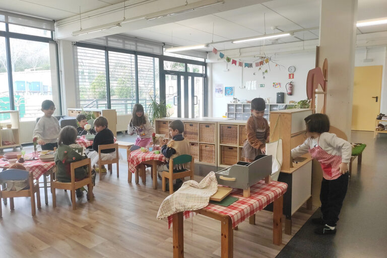 Escola Solc de Barcelona - Joc simbòlic