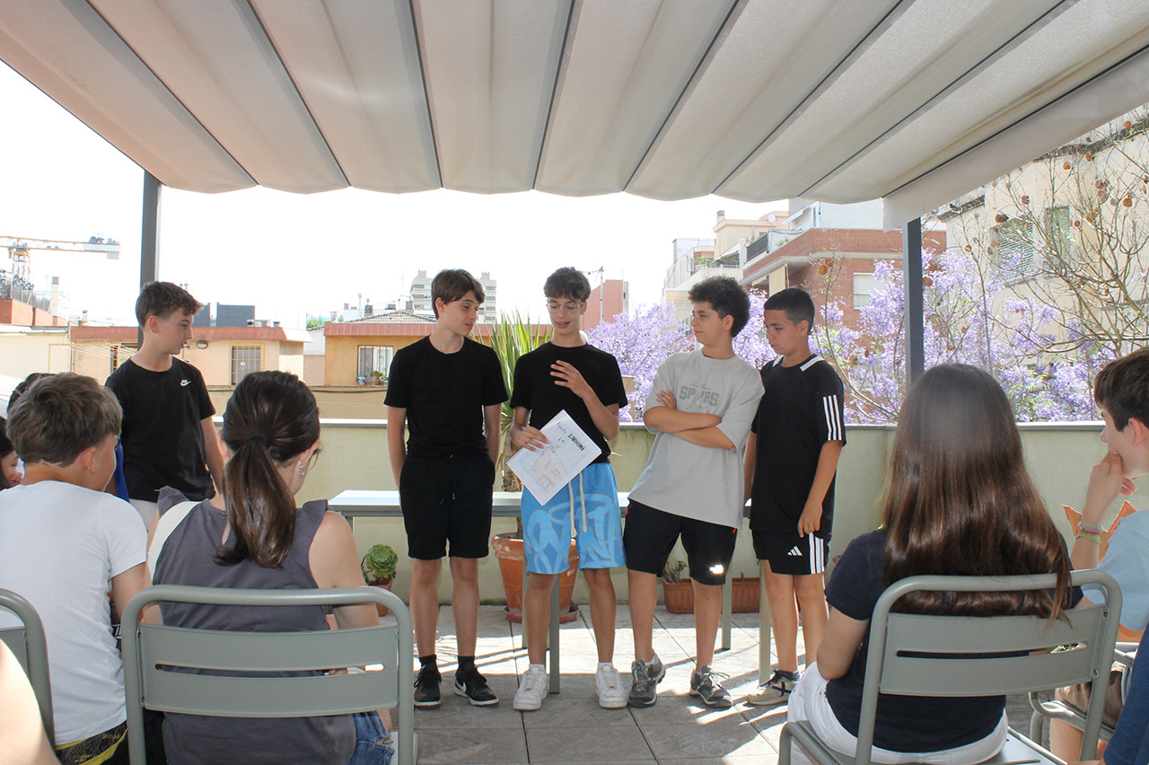 Escola Solc de Barcelona - Presentació de llibres a la biblioteca