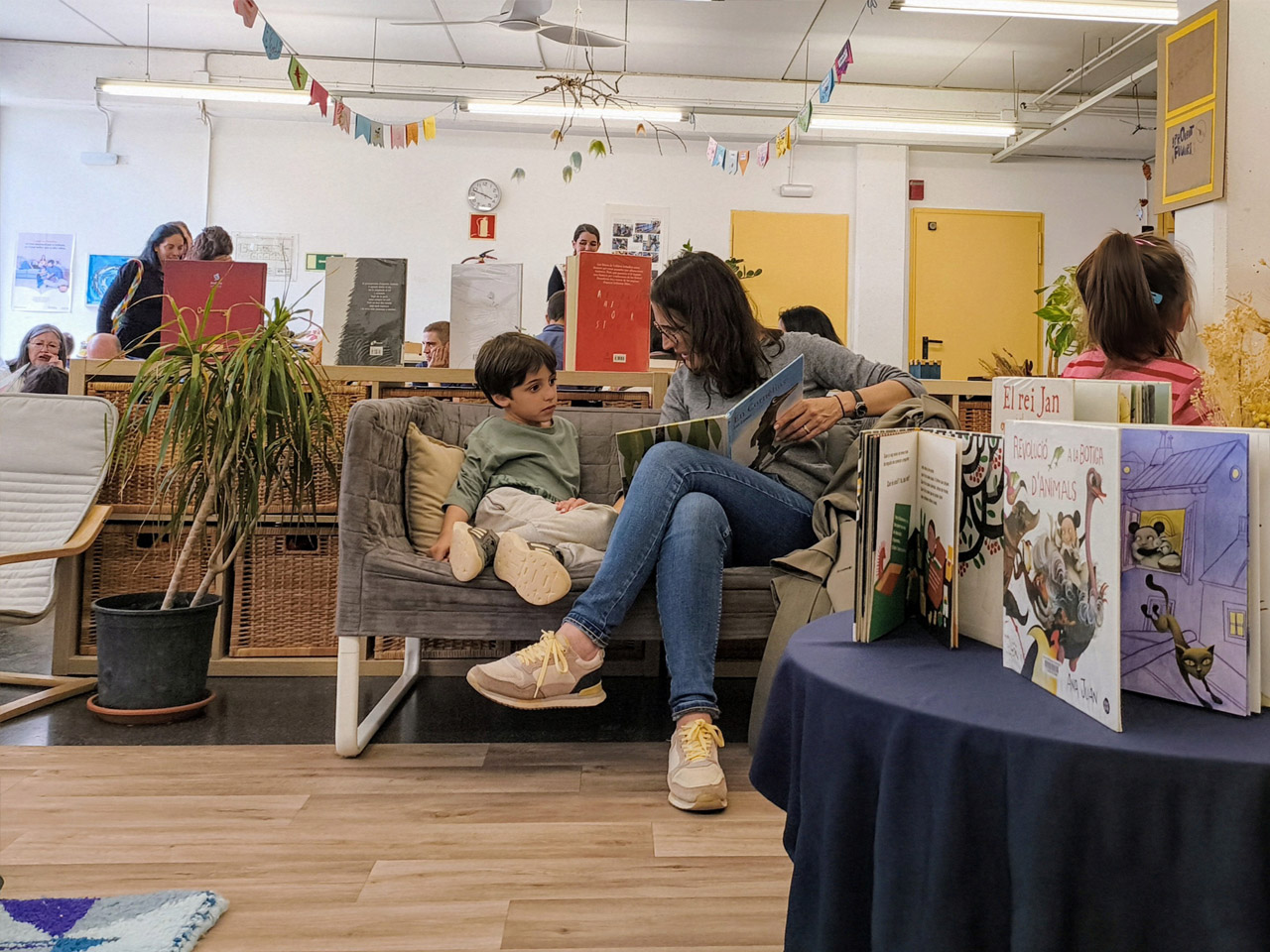 Celebrem Sant Jordi amb la lectura compartida