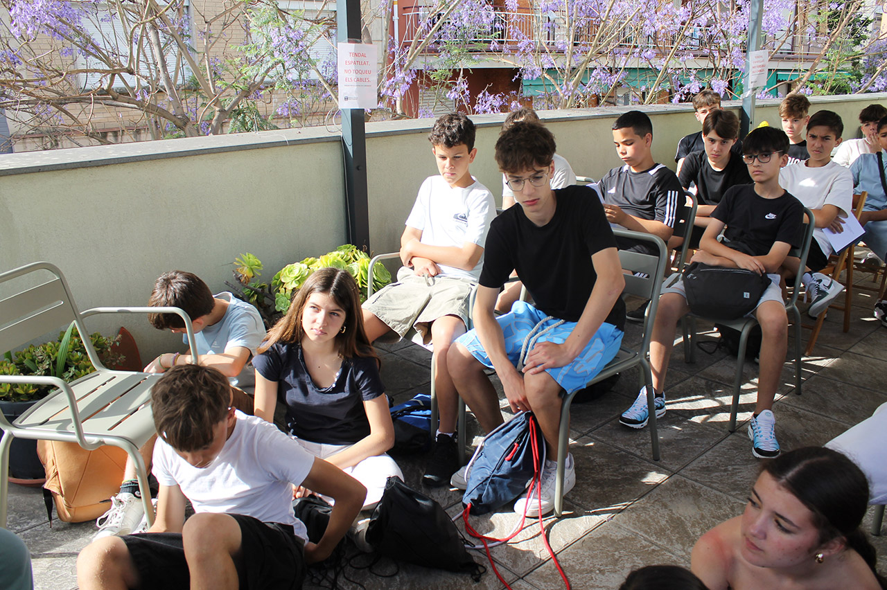 Escola Solc de Barcelona - Presentació de llibres a la biblioteca