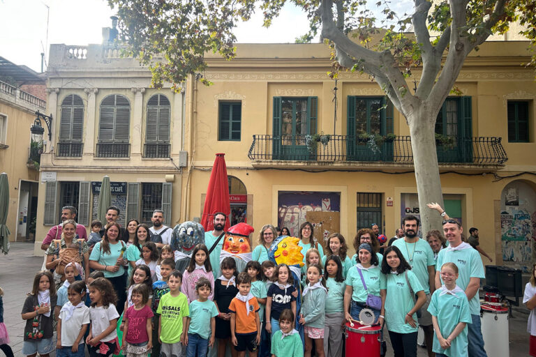 Escola Solc de Barcelona - Gegantons