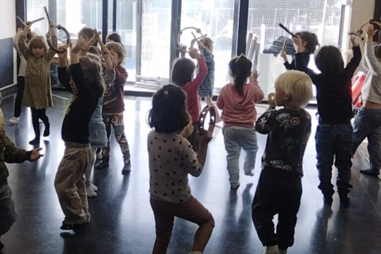 Escola Solc de Barcelona - Vivint la música a Infantil
