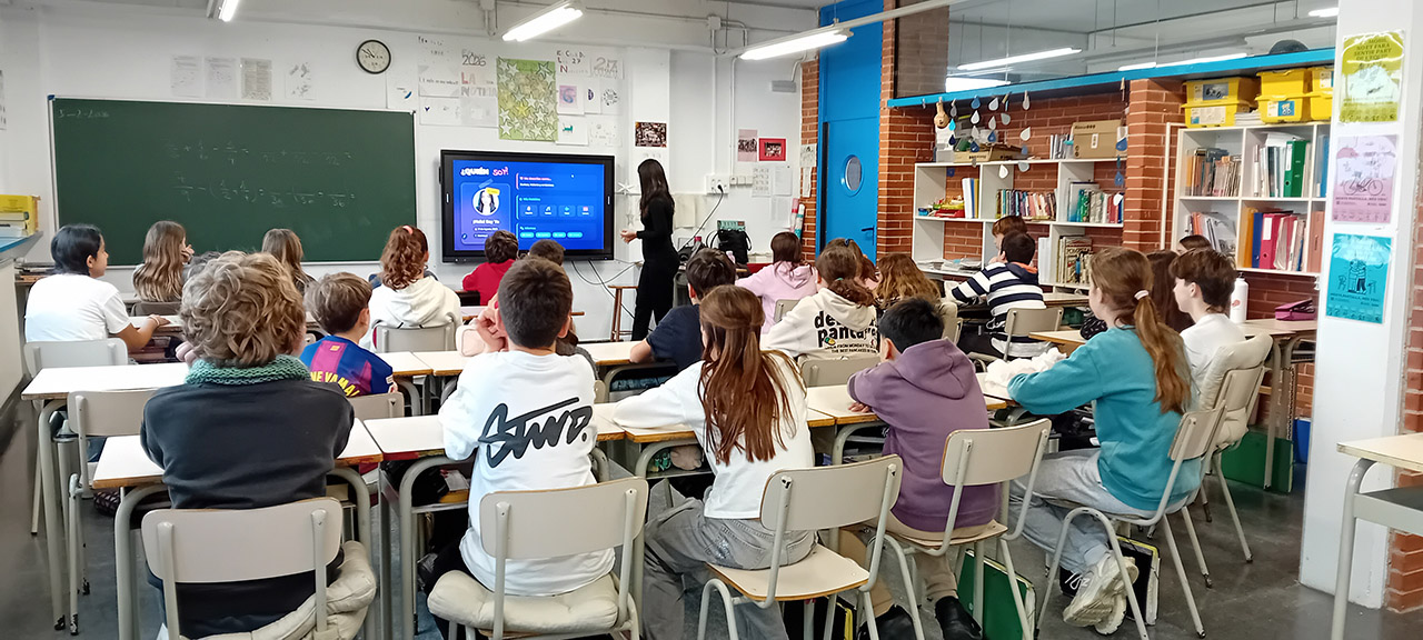 Escola Solc de Barcelona - Xerrada Hind Rafik