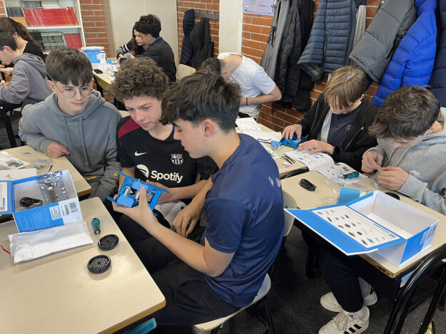 Escola Solc de Barcelona - Programa Codigo Escuela 4.0