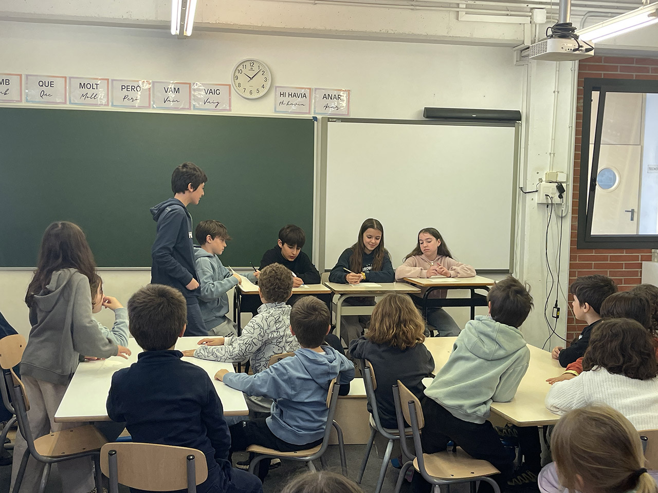 Escola Solc de Barcelona - Projecte internivells entre l’alumnat de segon i de sisè