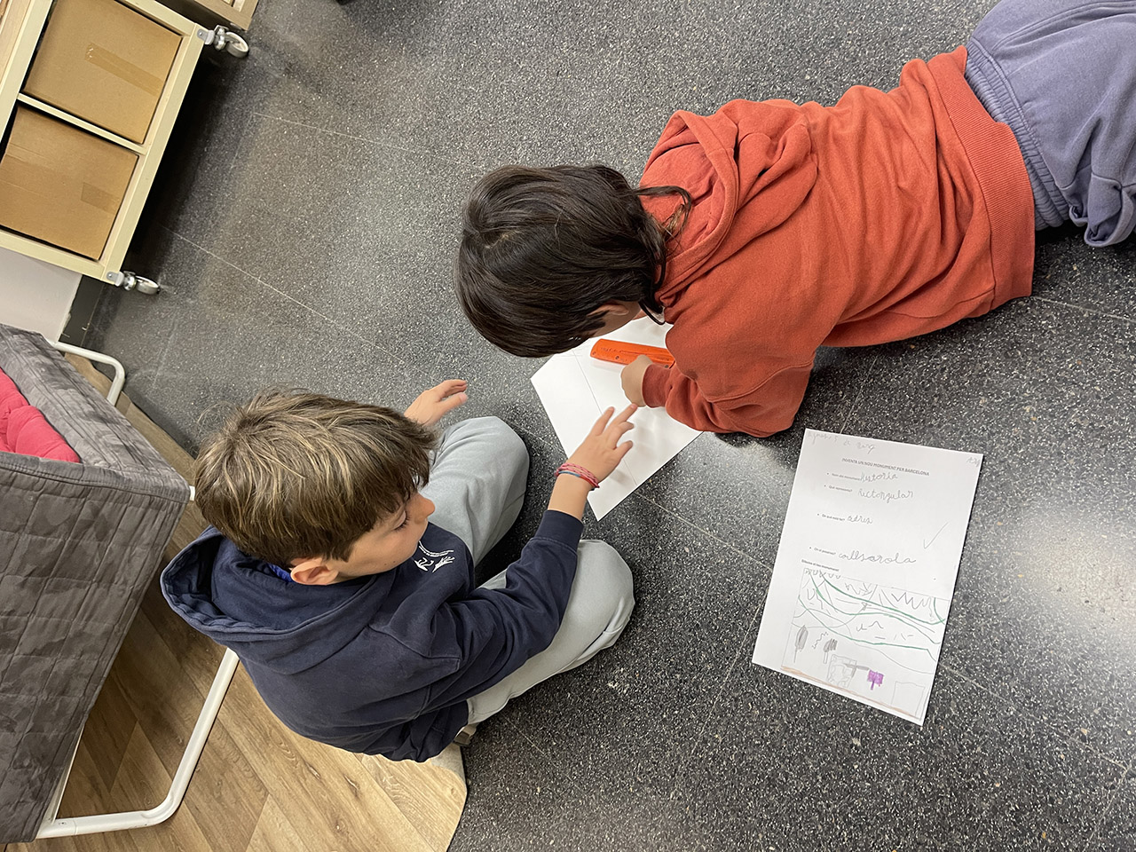 Escola Solc de Barcelona - Projecte internivells entre l’alumnat de segon i de sisè
