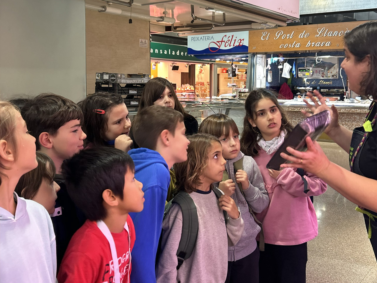 Escola Solc de Barcelona - Visita al Mercat de Sarrià