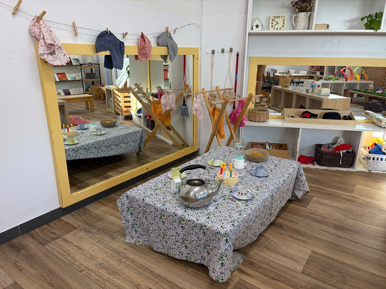Escola Solc de Barcelona - Infantil, un equip, molts espais per créixer i aprendre