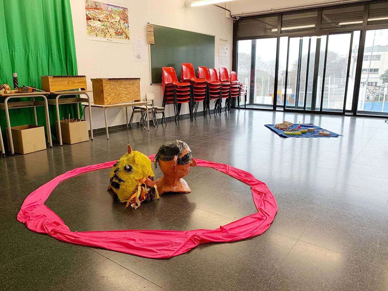 Escola Solc de Barcelona - Infantil, un equip, molts espais per créixer i aprendre