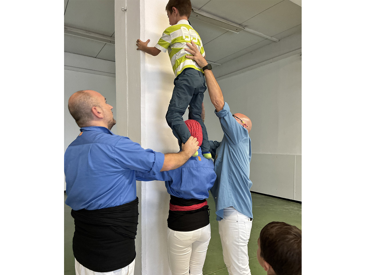 Escola Solc de Barcelona - Fem pinya amb els Castellers del Prat!